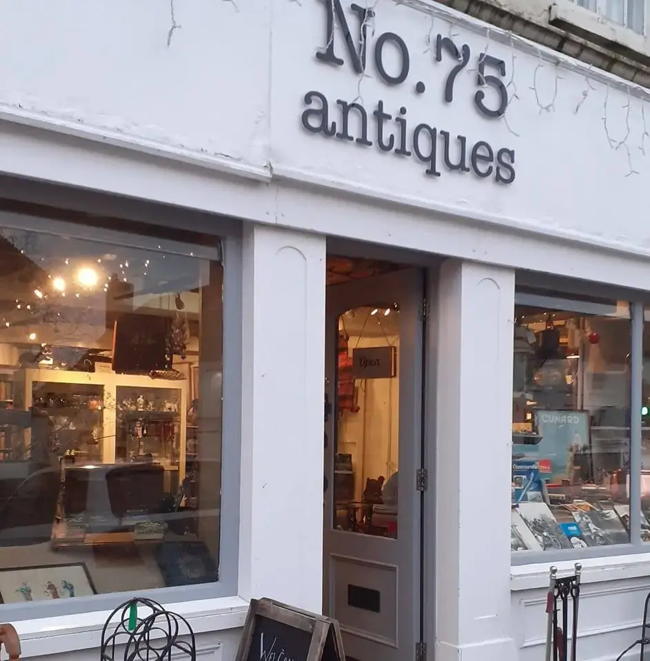 No 75 Antiques Odiham